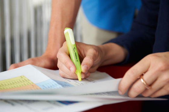 Surligneur format stylo STABILO swing coolPochette de 4 surligneurs jaune + bleu + vert + rose 275/4 – Image 8