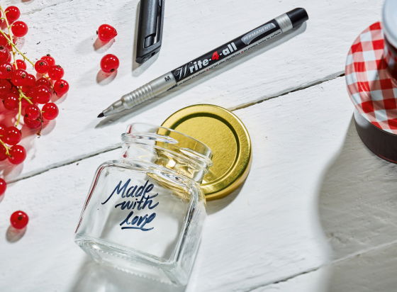 Marqueur permanent pointe moyenne STABILO Write-4-allPochette de 4 marqueurs noir + bleu + rouge + vert 146/4 – Image 6