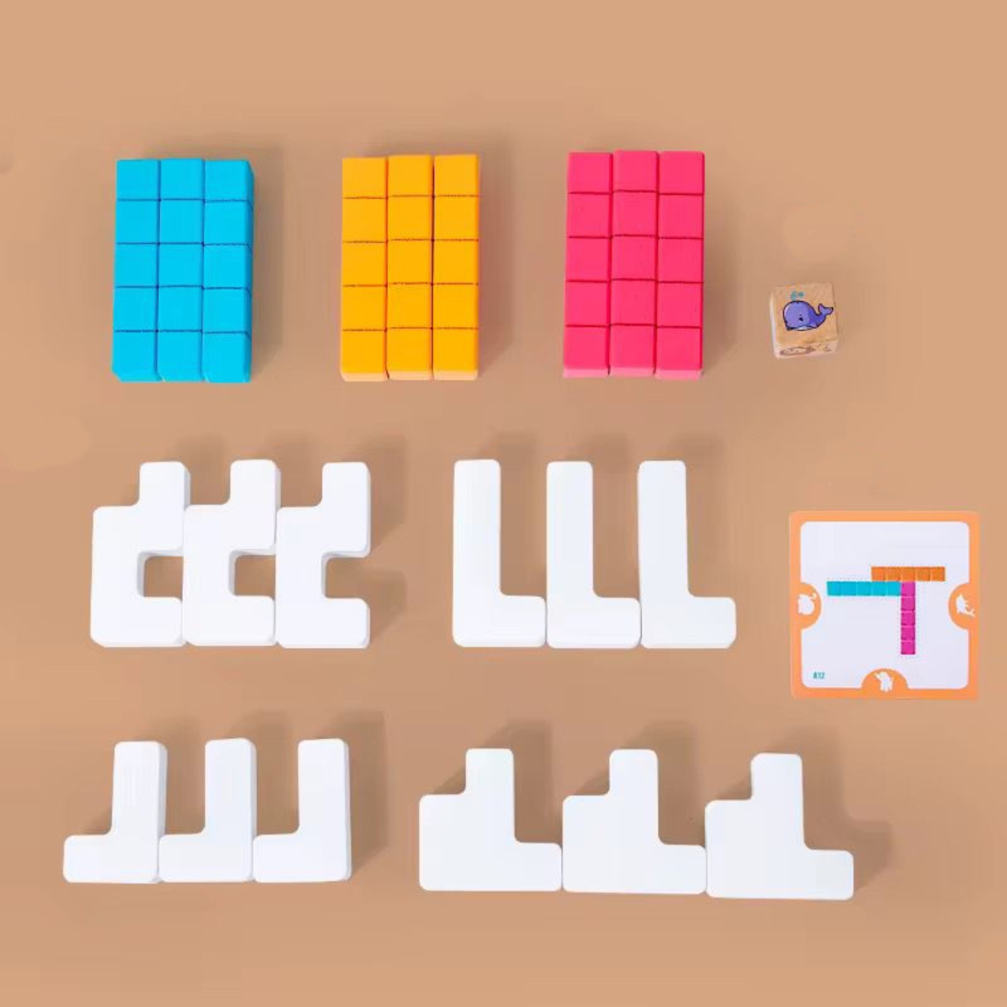 50 Blocs (formes en U/L blanches, barres roses/bleues/oranges) et cartes de défi pour la logique et la concentration.