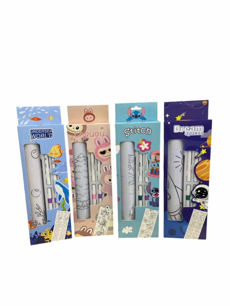 Un rouleau de papier à colorier d'environ 3 mètres (10 pieds) avec des motifs illustrés.