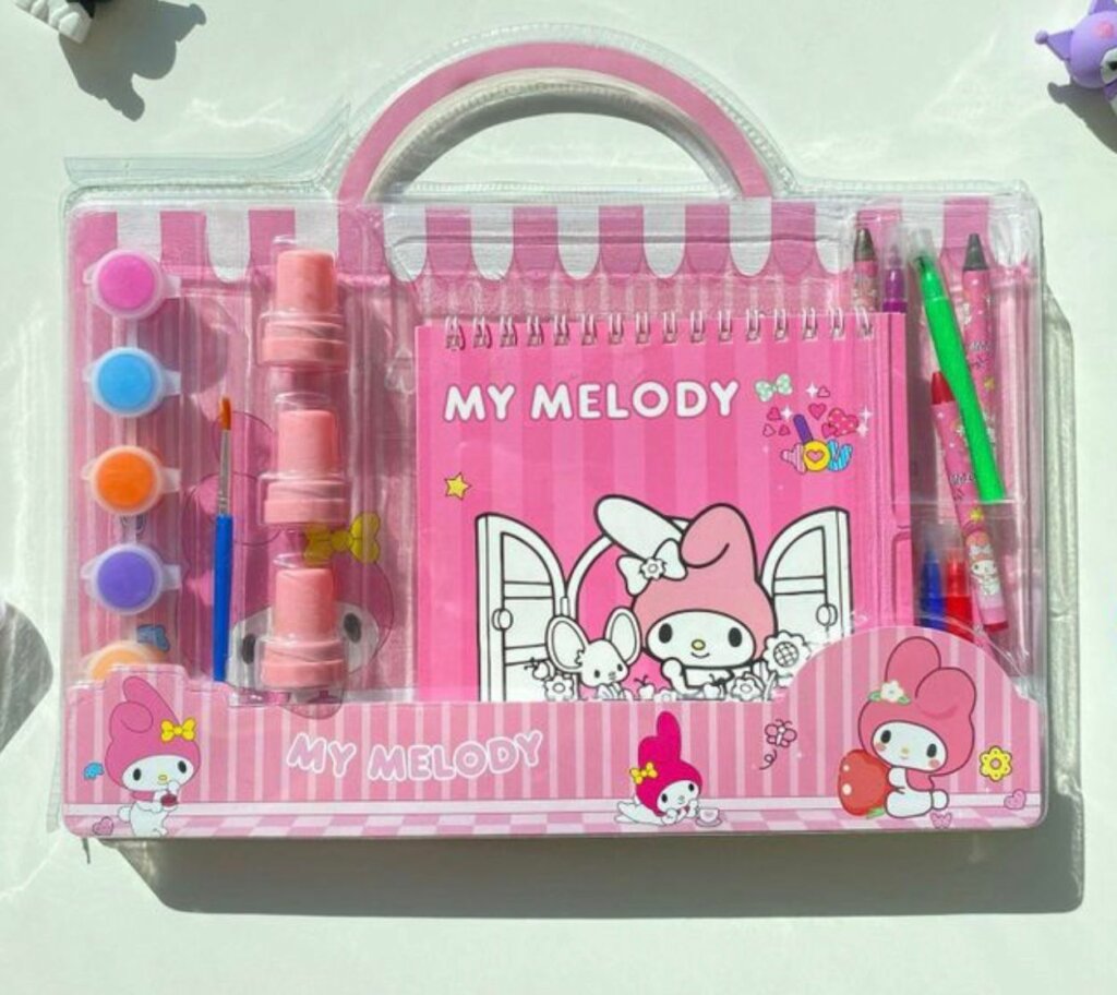 Il contient également des tampons décoratifs pour personnaliser les créations