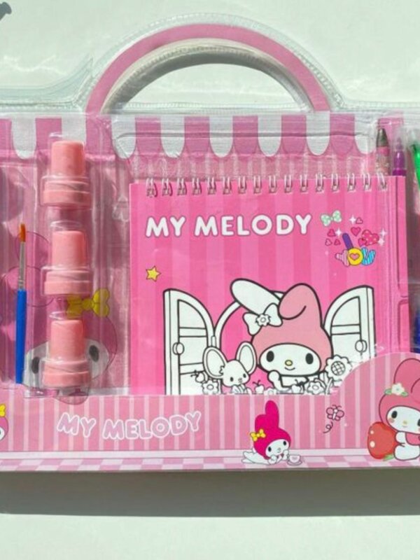 Il contient également des tampons décoratifs pour personnaliser les créations