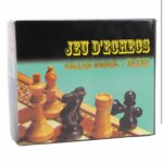 jeu d'échecs grand modèle incontournable avec pièces en bois et tapis