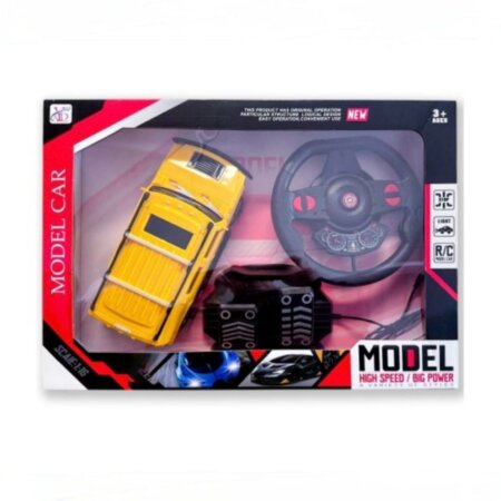 Un coffret de jeu "Racing" contenant une voiture télécommandée rouge à l'échelle Le véhicule, au design de supercar aérodynamique, est présenté dans un emballage noir et transparent qui laisse voir ses accessoires.