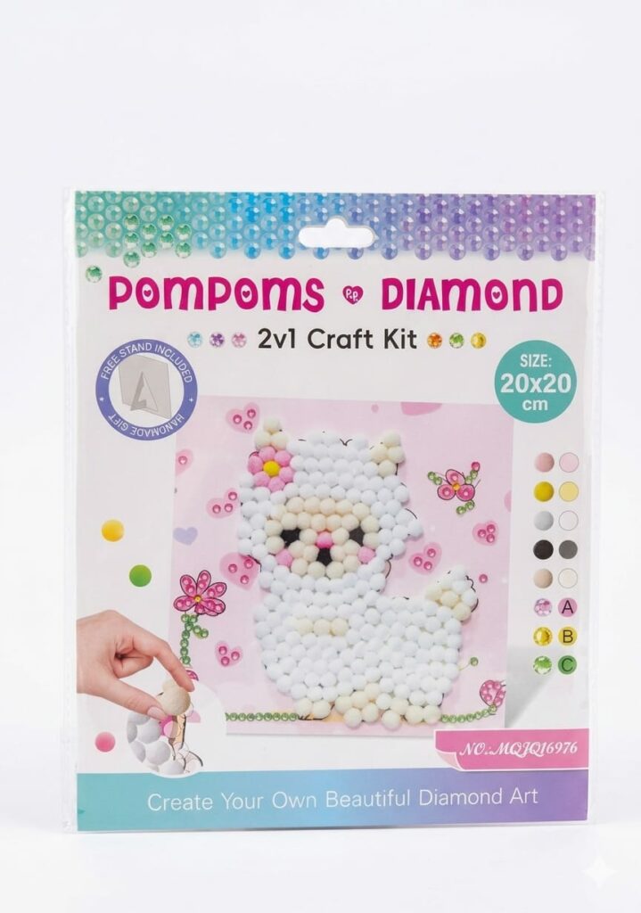 Ce kit spécifique, de format 20x20 cm, est conçu comme un ensemble "2 en 1" incluant un support pour exposer la création une fois terminée.