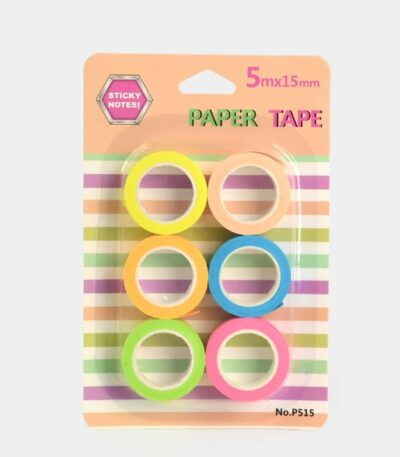 Lot de 6 rouleaux de rubans adhésifs décoratifs en papier (washi tape) de couleurs assorties : jaune, orange, vert, pêche, bleu et rose. Chaque rouleau mesure 15 mm de largeur et 5 m de longueur.