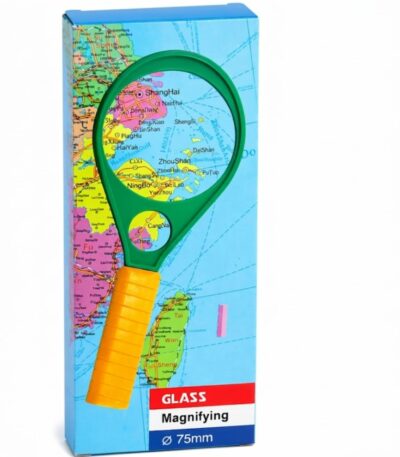 Loupe à main ergonomique avec lentille principale en verre de 75mm et lentille de précision intégrée, monture robuste bicolore pour lecture et observation.
