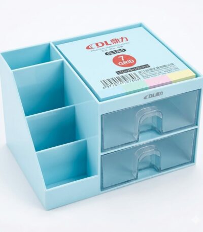 Organisateur de bureau en plastique bleu clair avec plusieurs compartiments ouverts et deux tiroirs transparents pour ranger stylos et accessoires