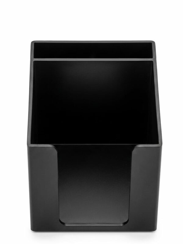 Organisateur de bureau vertical en plastique noir mat, comprenant deux compartiments arrière pour les stylos et un large compartiment frontal ouvert pour les blocs de notes adhésives.
