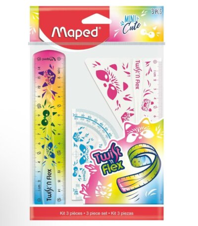 Un emballage transparent de fournitures scolaires de la marque Maped, portant les inscriptions « Mini Cute » et « Twist'n Flex ». Le paquet contient un kit de traçage de 3 pièces décoré avec des motifs d'animaux mignons et colorés. À gauche, une règle jaune et bleue de 15 centimètres ornée de petits dessins d'animaux. Au centre, un rapporteur de 180 degrés transparent avec des motifs bleus et roses. À droite, une équerre blanche et rose décorée de visages de chats et de renards stylisés. Le bas de l'emballage rouge indique « Kit 3 pièces • 3 piece set • Kit 3 piezas