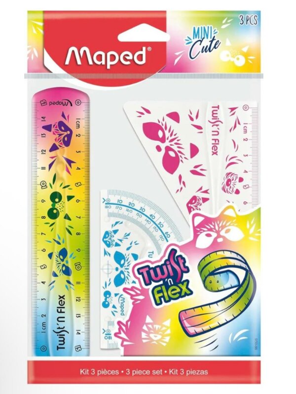 Un emballage transparent de fournitures scolaires de la marque Maped, portant les inscriptions « Mini Cute » et « Twist'n Flex ». Le paquet contient un kit de traçage de 3 pièces décoré avec des motifs d'animaux mignons et colorés. À gauche, une règle jaune et bleue de 15 centimètres ornée de petits dessins d'animaux. Au centre, un rapporteur de 180 degrés transparent avec des motifs bleus et roses. À droite, une équerre blanche et rose décorée de visages de chats et de renards stylisés. Le bas de l'emballage rouge indique « Kit 3 pièces • 3 piece set • Kit 3 piezas