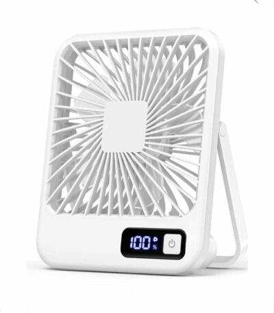 Ventilateur de bureau carré blanc avec écran LED affichant 100% et béquille de support arrière.