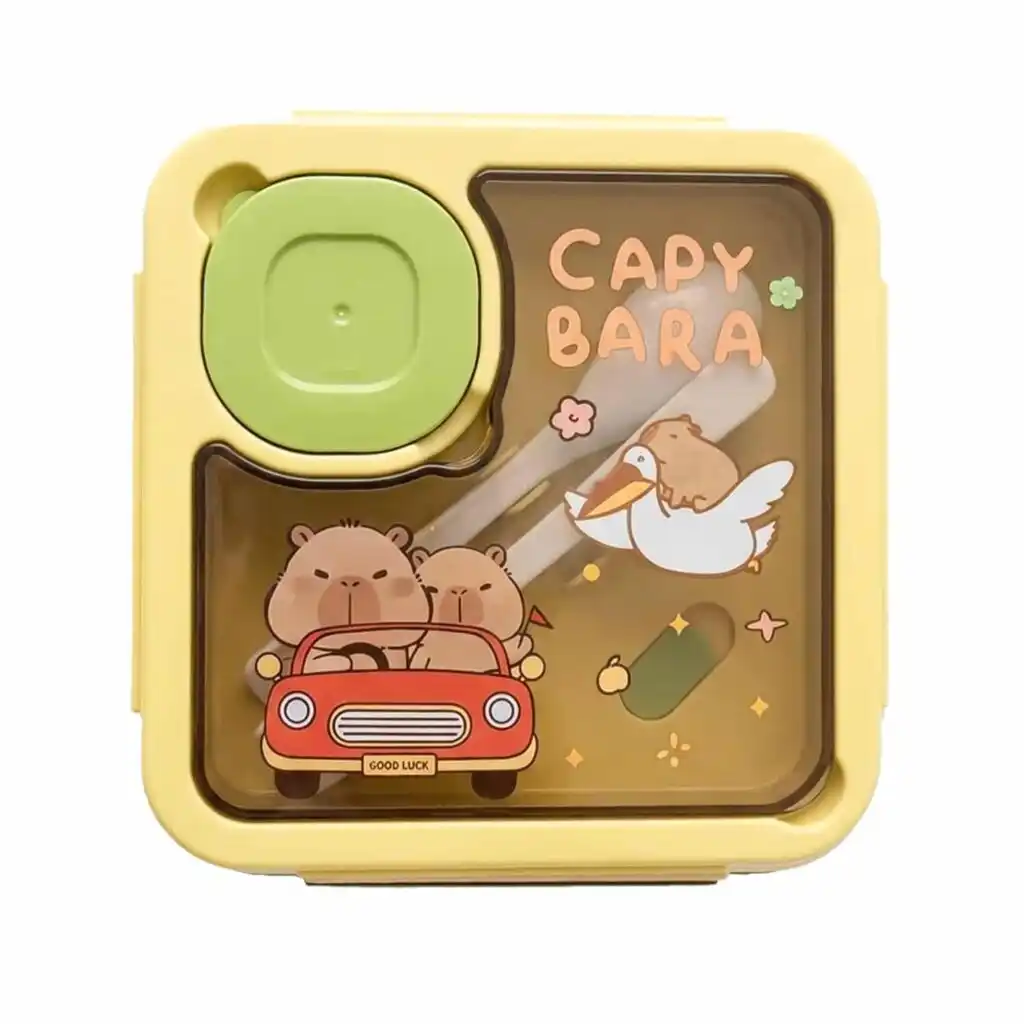 Une boîte à lunch (lunch box) carrée de couleur jaune pâle, ornée d'illustrations de capybaras dans un style de dessin animé mignon.