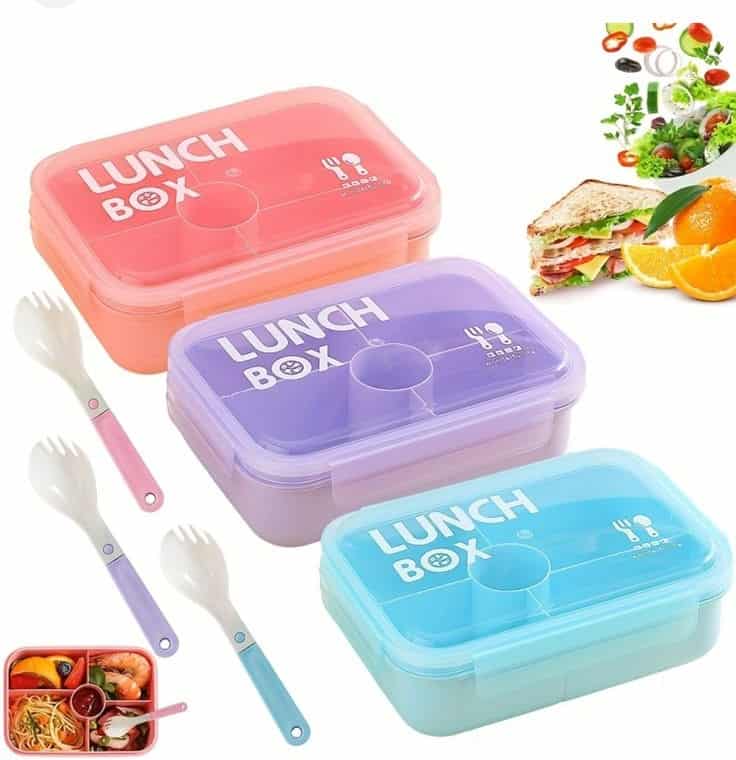 Boîte à repas nomade avec compartiment Fabriquées en plastique sans BPA, elles sont souvent micro-ondables et dotées d'un couvercle transparent hermétique.