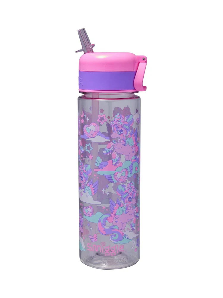 Une gourde en plastique transparent teinté de gris de la marque Smiggle, d'une capacité de 750 ml. Une gourde en plastique transparent teinté de gris de la marque Smiggle, d'une capacité de 750 ml.