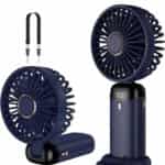 Mini ventilateur portable bleu marine multifonction présenté sous deux angles différents, avec un cordon tour de cou et un affichage LED du niveau de batterie.