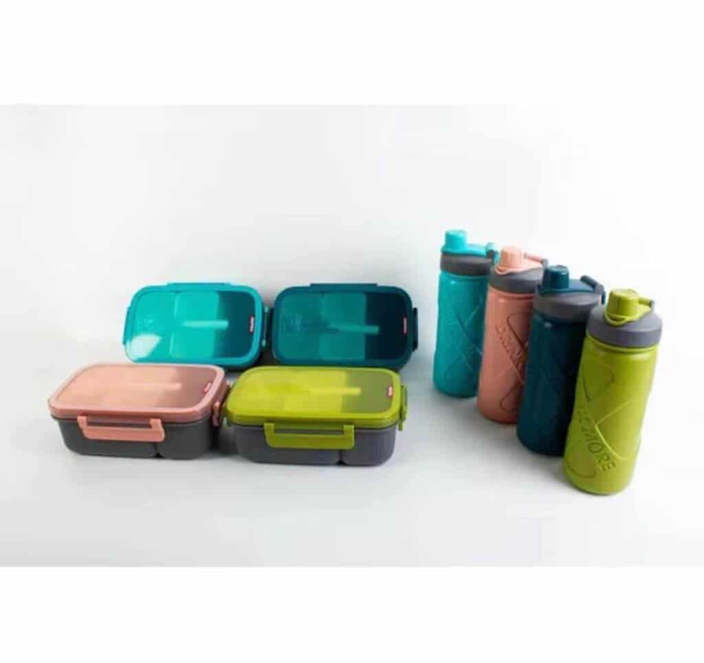 Une collection de quatre kits de repas coordonnés