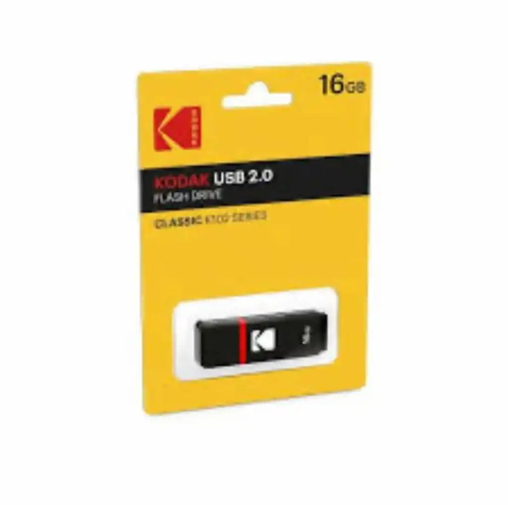 Une clé USB 2.0 de marque Kodak, modèle Classic K102, présentée dans son emballage en carton d'origine de couleur jaune vif. Le coin supérieur droit de l'emballage affiche distinctement la capacité de « 16 GB ». La clé USB elle-même, de couleur noire avec une fine bande rouge et le logo blanc de Kodak, est visible sous une coque en plastique transparent dans la partie inférieure du paquet.
