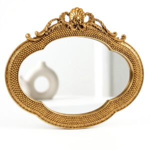 Miroir mural ovale doré 45x27 avec cadre perlé et coquille