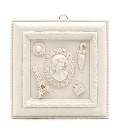 Plaque Paris blanche carrée avec camée, tour Eiffel et accessoires en relief