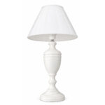 Une lampe de table style shabby chic
