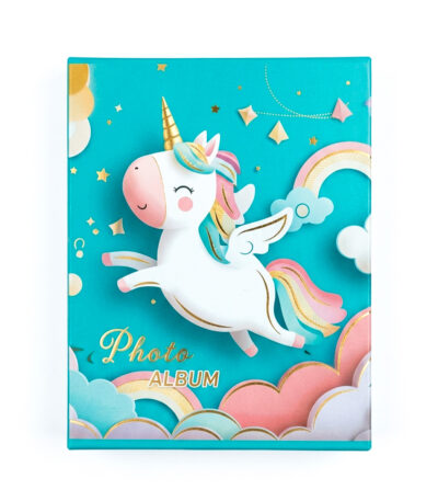 Album photo licorne petit format à couverture turquoise avec licorne ailée et arc-en-ciel