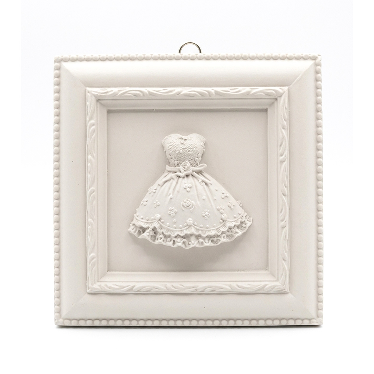c0c83216-ebe6-4a82-a6c5-bd3213e68655IIItt Une plaque décorative carré blanche – Image 1